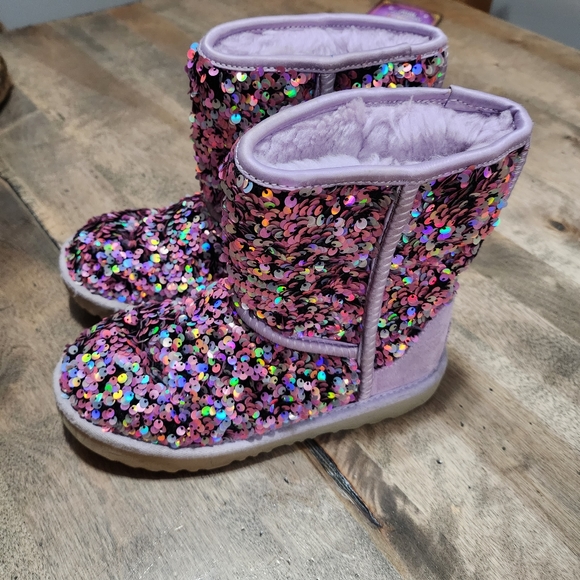 Ugg girls sequin boot size 3 preowned - Picture 6 of 6